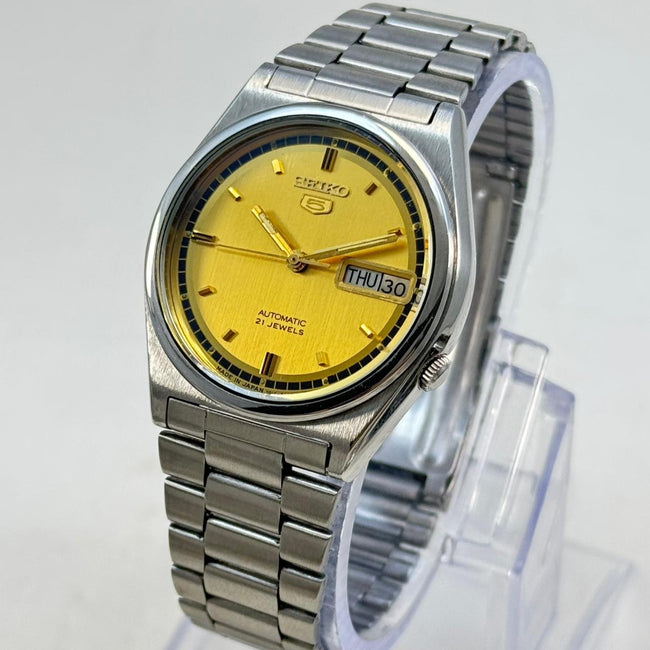 Vintage Seiko 5 Automatic Gold Dial Day-Date Japan Made Hover Image