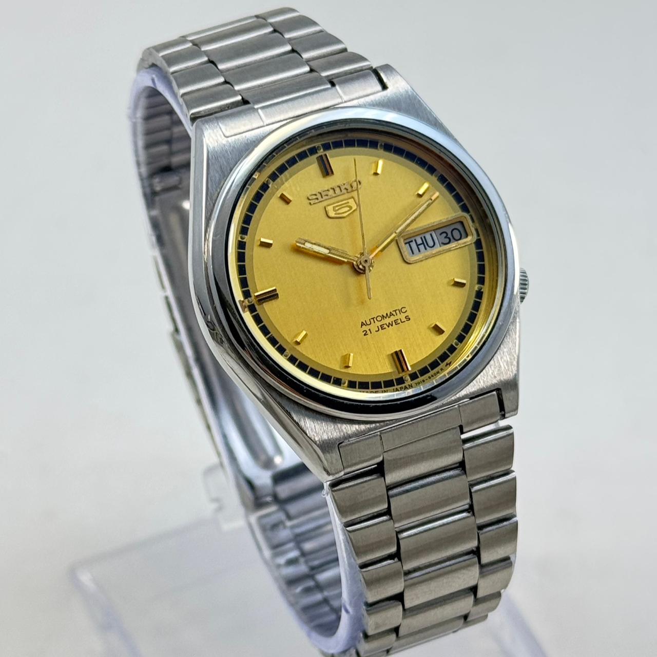 Vintage Seiko 5 Automatic Gold Dial Day-Date Japan Made