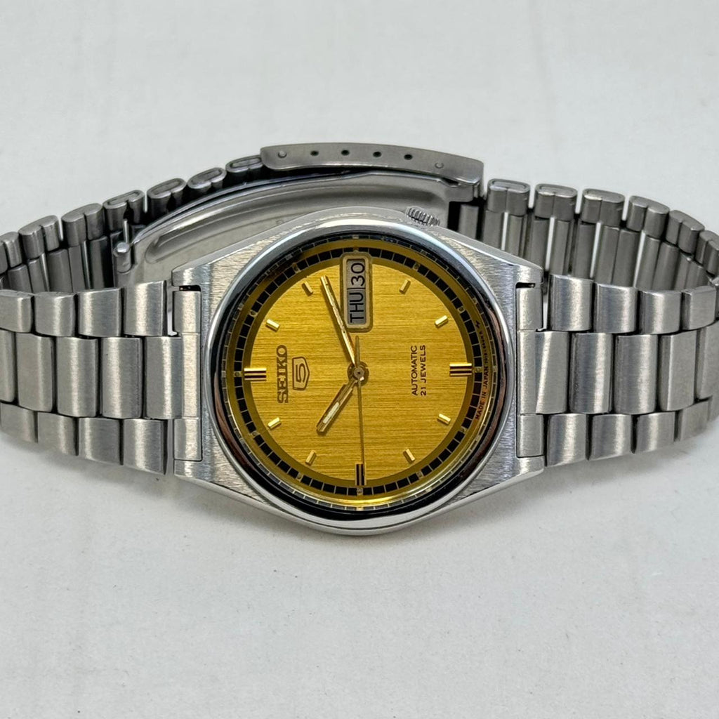 Vintage Seiko 5 Automatic Gold Dial Day-Date Japan Made