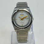Rare Vintage Seiko 5 - Automatic Men's Watch 23 Jewels Japan Made.