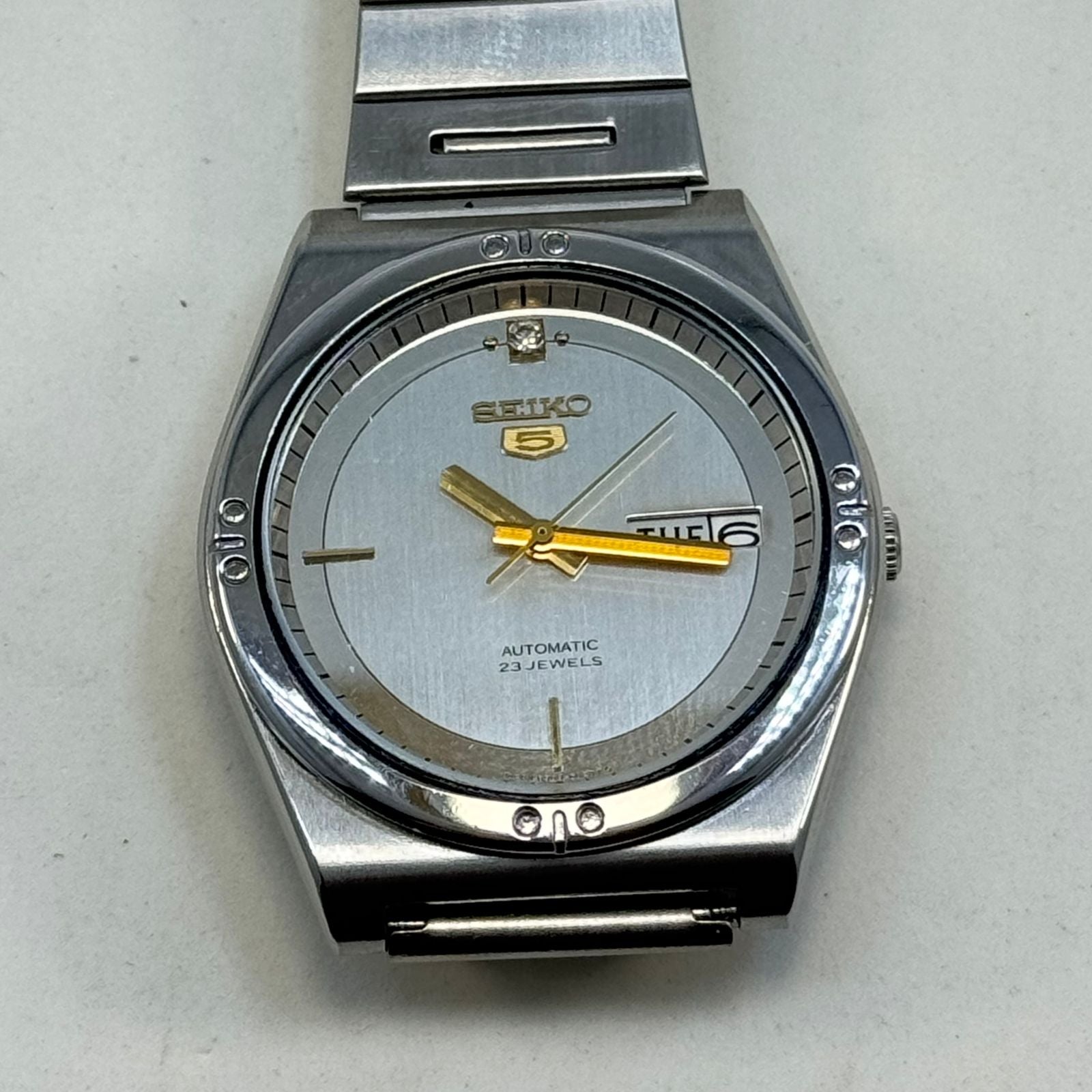 Rare Vintage Seiko 5 - Automatic Men's Watch 23 Jewels Japan Made.