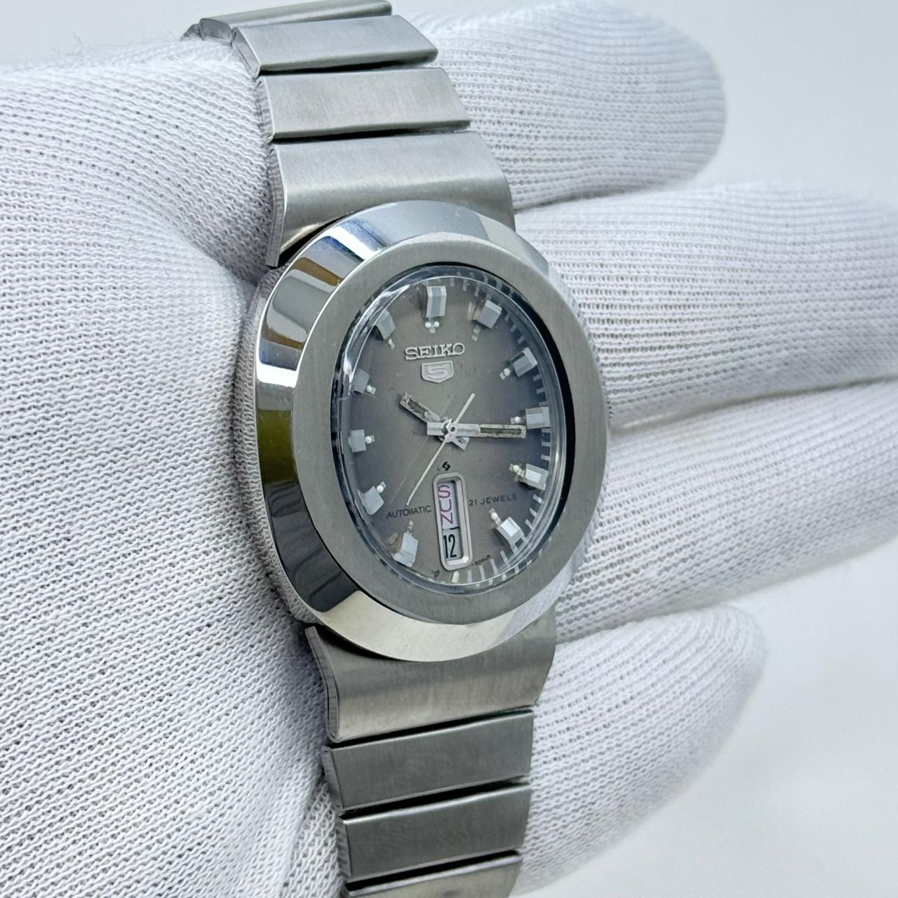 Seiko 5 Automatic 6319-5030 Vintage Watch – Smoky Grey Dial, Day-Date, 40mm Japan