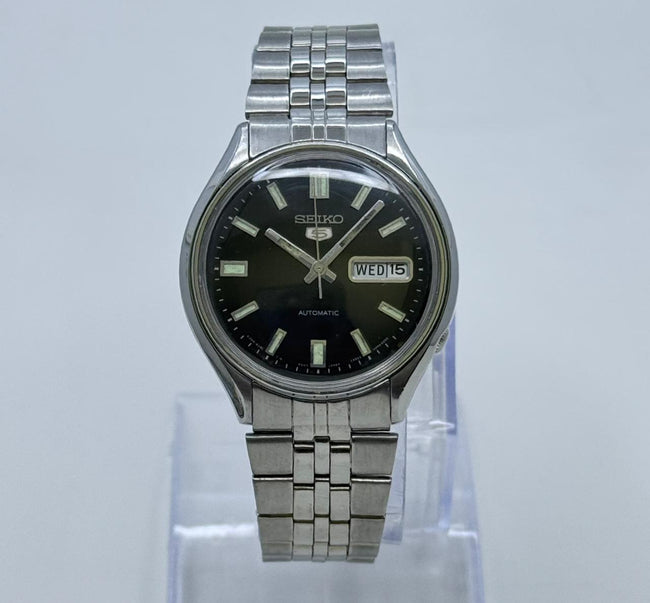 Seiko 5 -  Automatic Men's Watch 17 Jewels Grey Dial Vintage Japan Made Main Image