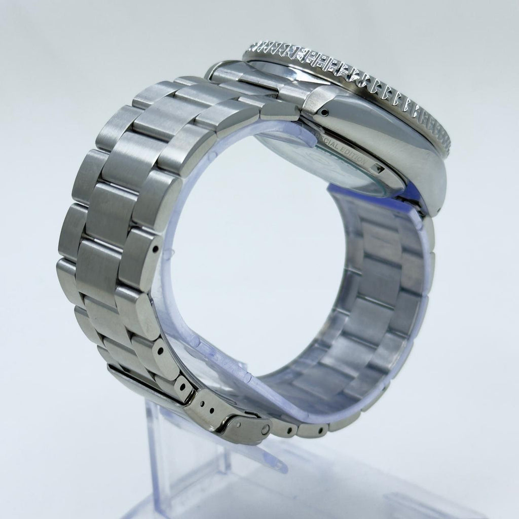 Seiko 5 Sports Diver Mod: Orange Dial Automatic Stainless Steel Watch