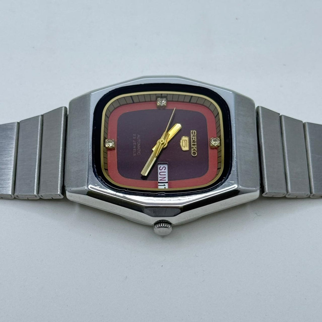 Vintage Seiko 5 Automatic Watch 23 Jewels Maroon Dial Day-Date Japan Made