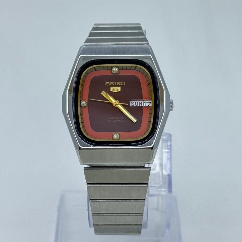 Vintage Seiko 5 Automatic Watch 23 Jewels Maroon Dial Day-Date Japan Made