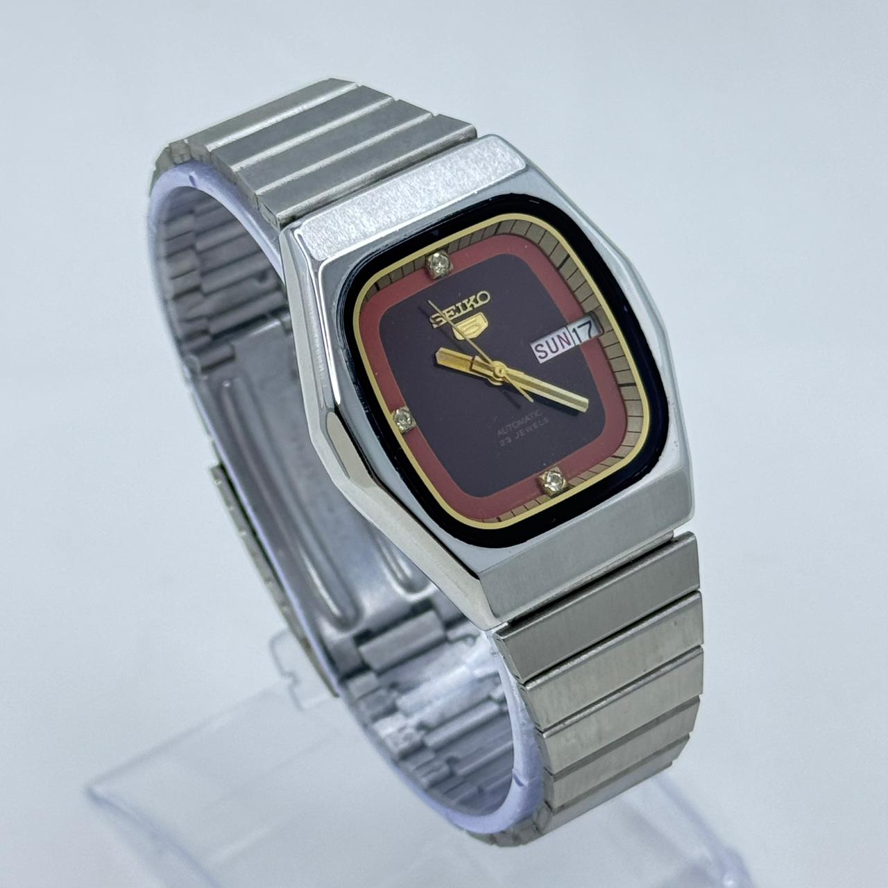 Vintage Seiko 5 Automatic Watch 23 Jewels Maroon Dial Day-Date Japan Made