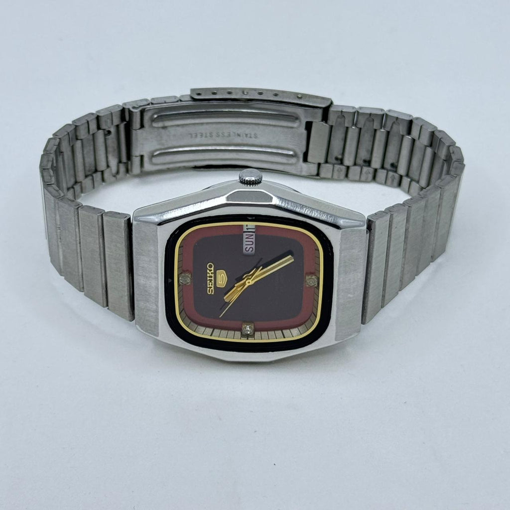 Vintage Seiko 5 Automatic Watch 23 Jewels Maroon Dial Day-Date Japan Made
