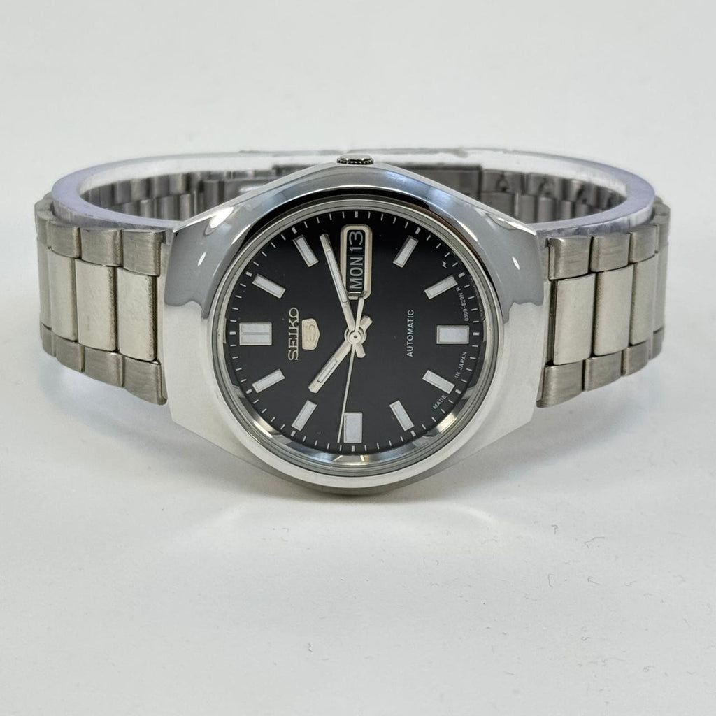 Seiko 5 -  Automatic Japanese Movement Day Date Vintage Style