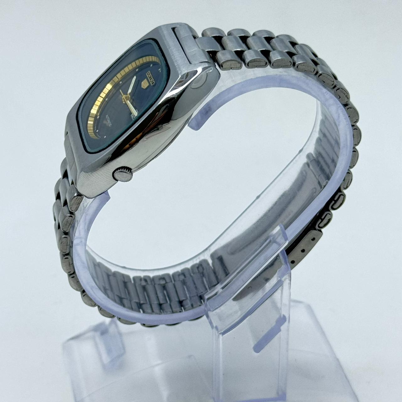 Seiko 5 - Automatic Men's Wristwatch Classic Blue Dial Vintage Japan made
