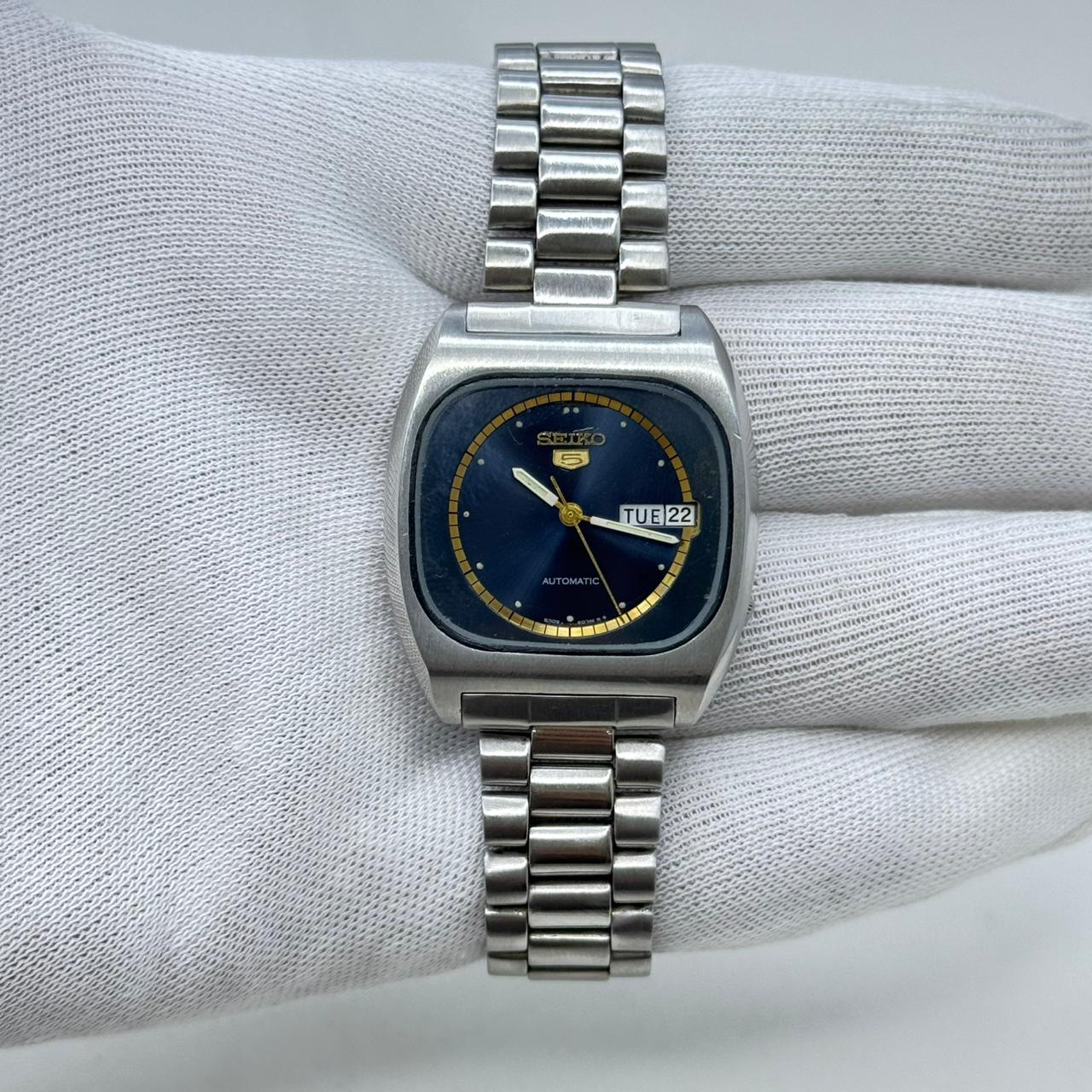 Seiko 5 - Automatic Men's Wristwatch Classic Blue Dial Vintage Japan made