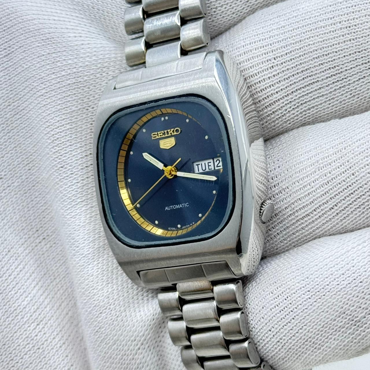 Seiko 5 - Automatic Men's Wristwatch Classic Blue Dial Vintage Japan made