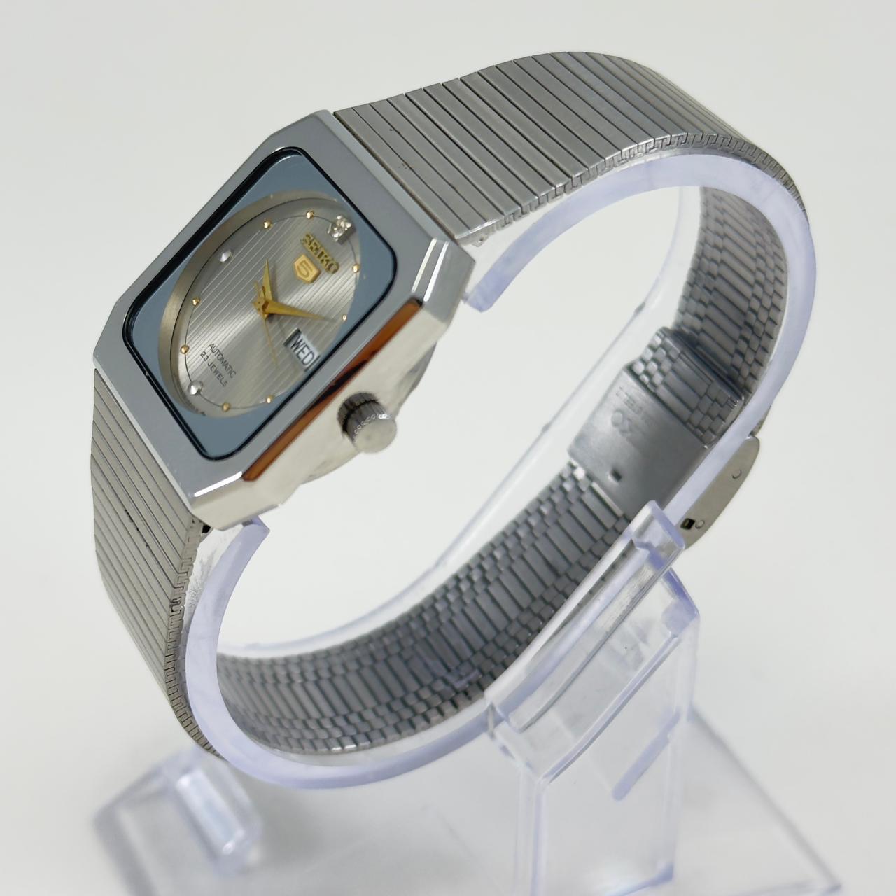 Vintage Seiko 5 - Automatic Women's Watch Square Case Grey Dial Japan