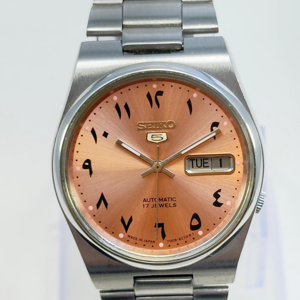 Vintage Seiko 5 - Automatic Salmon Arabic Dial - Day/Date Japanese