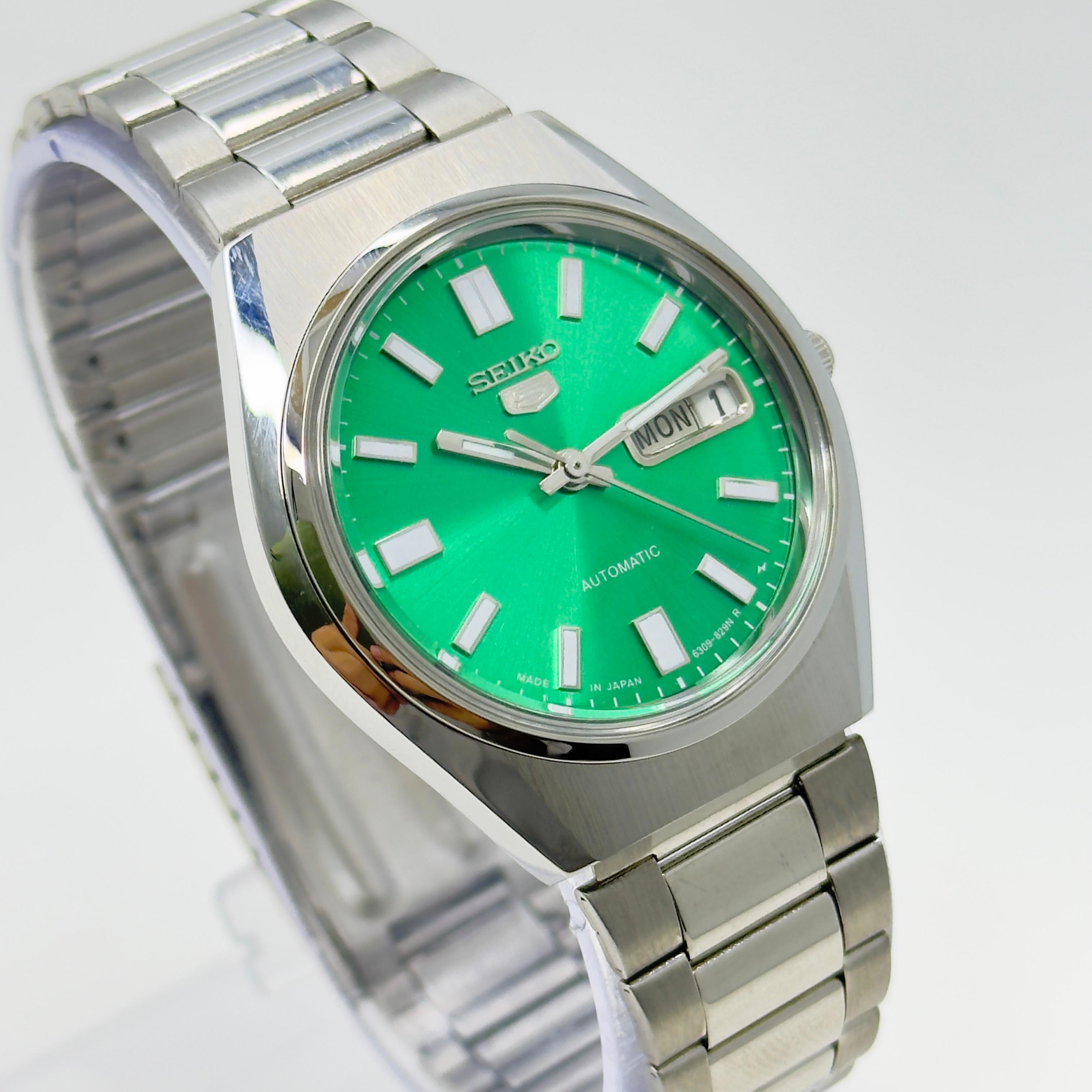Seiko 5 Automatic – Green Dial Vintage Style Day-Date Men’s Watch