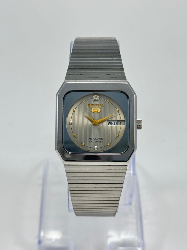Vintage Seiko 5 - Automatic Women's Watch Square Case Grey Dial Japan Main Image