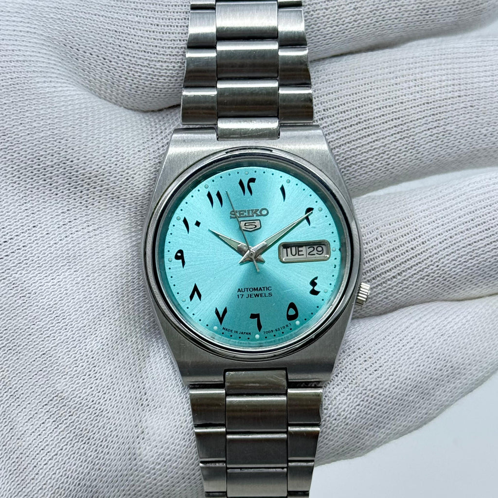 Vintage Seiko 5 - Automatic Arabic Dial - Day/Date Japanese