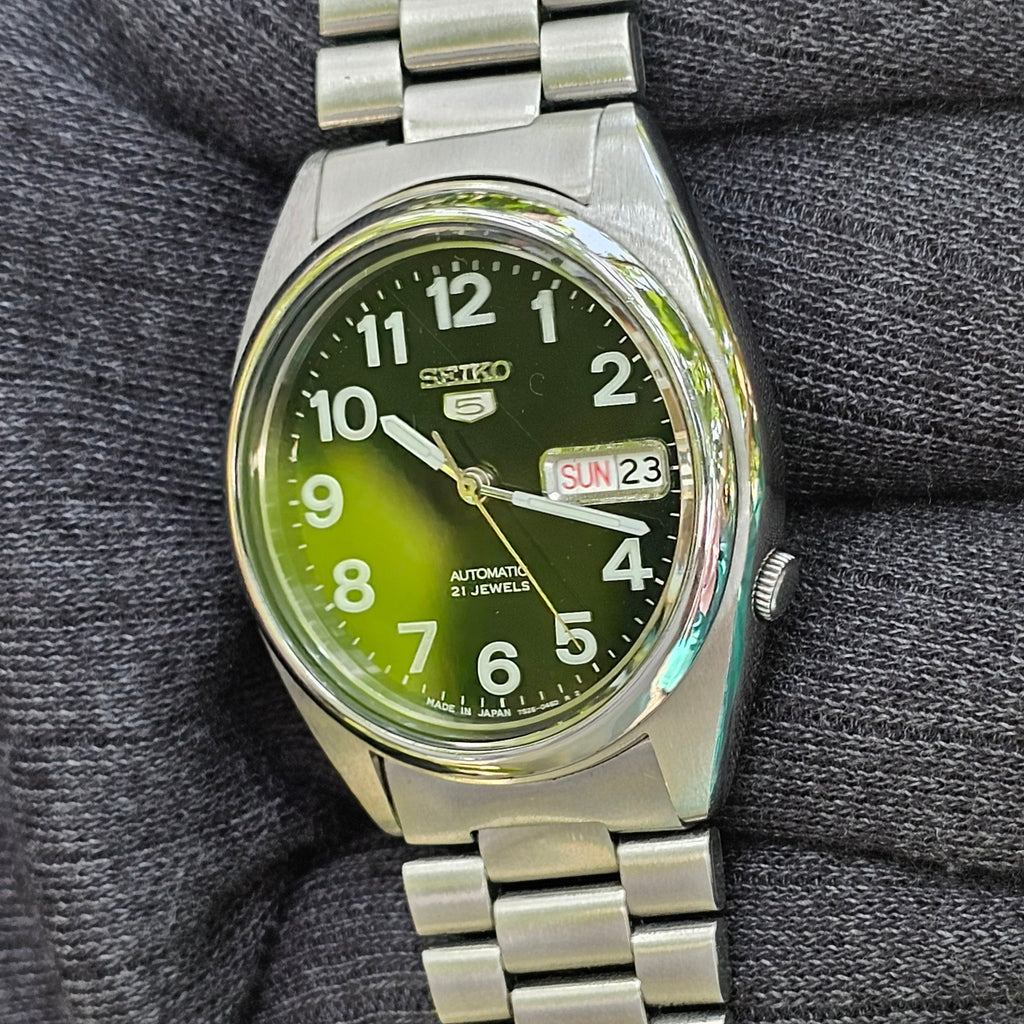 Vintage Watch Seiko 5 Automatic Black Dial — 21 Jewels Japan