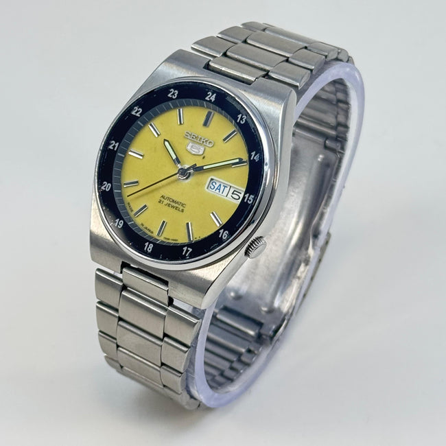 Seiko 5 - Automatic Men's Watch Lime Green Dial 36mm Japan Made. Hover Image