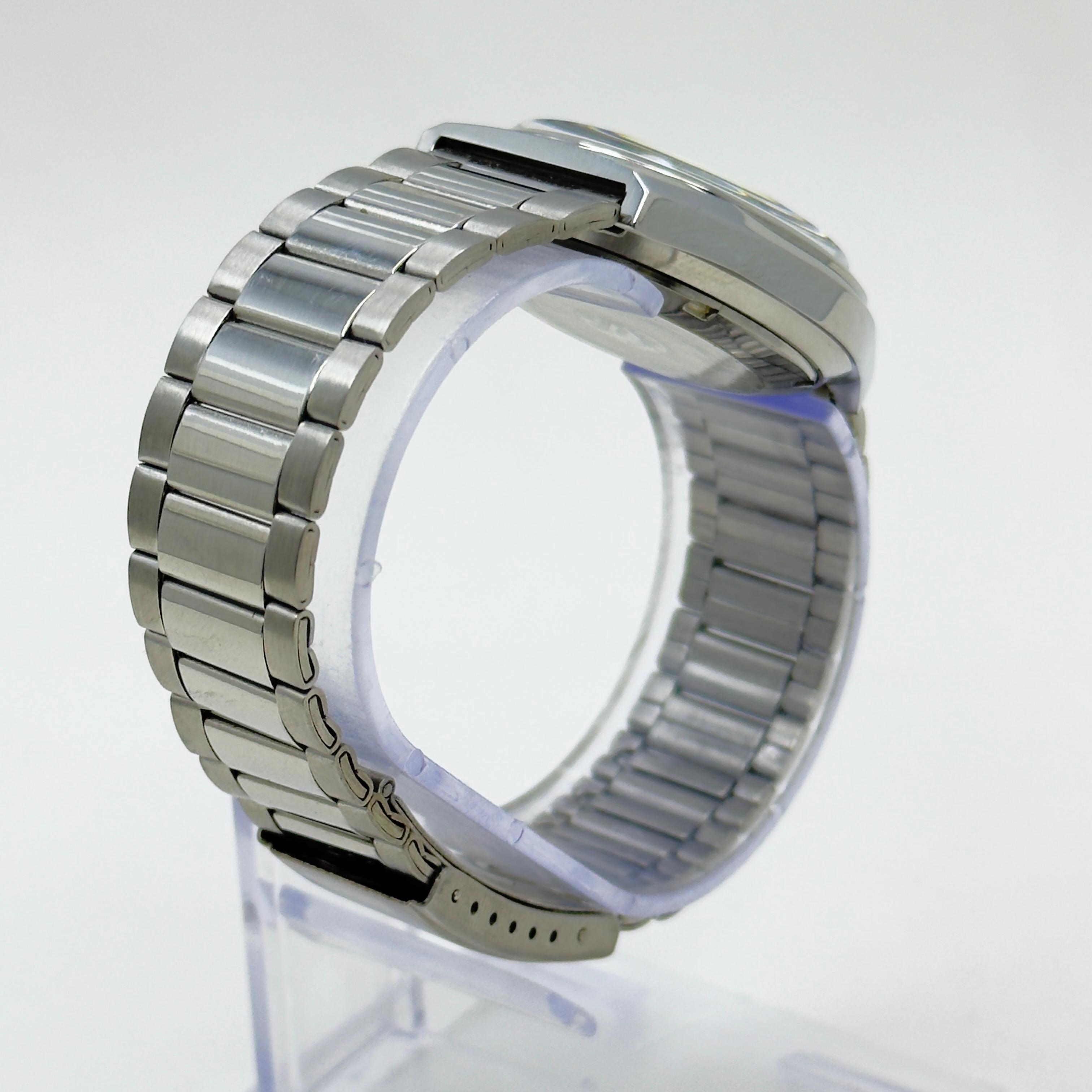 Seiko 5 Automatic – Green Dial Vintage Style Day-Date Men’s Watch