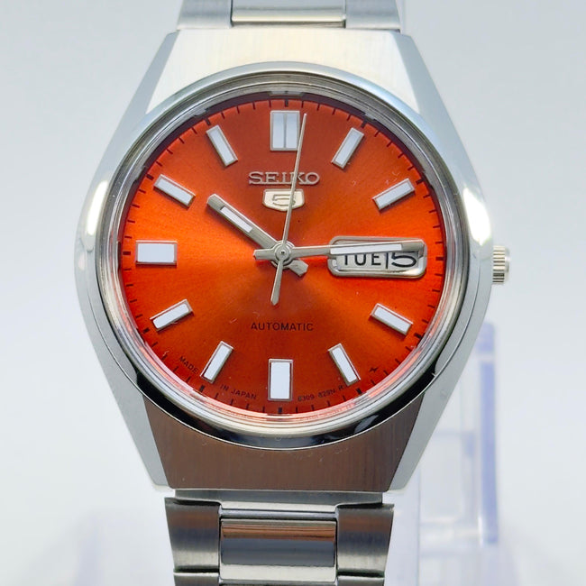 Seiko 5 Automatic – Orange Sunburst Dial Vintage Style Day-Date Men’s Watch Main Image