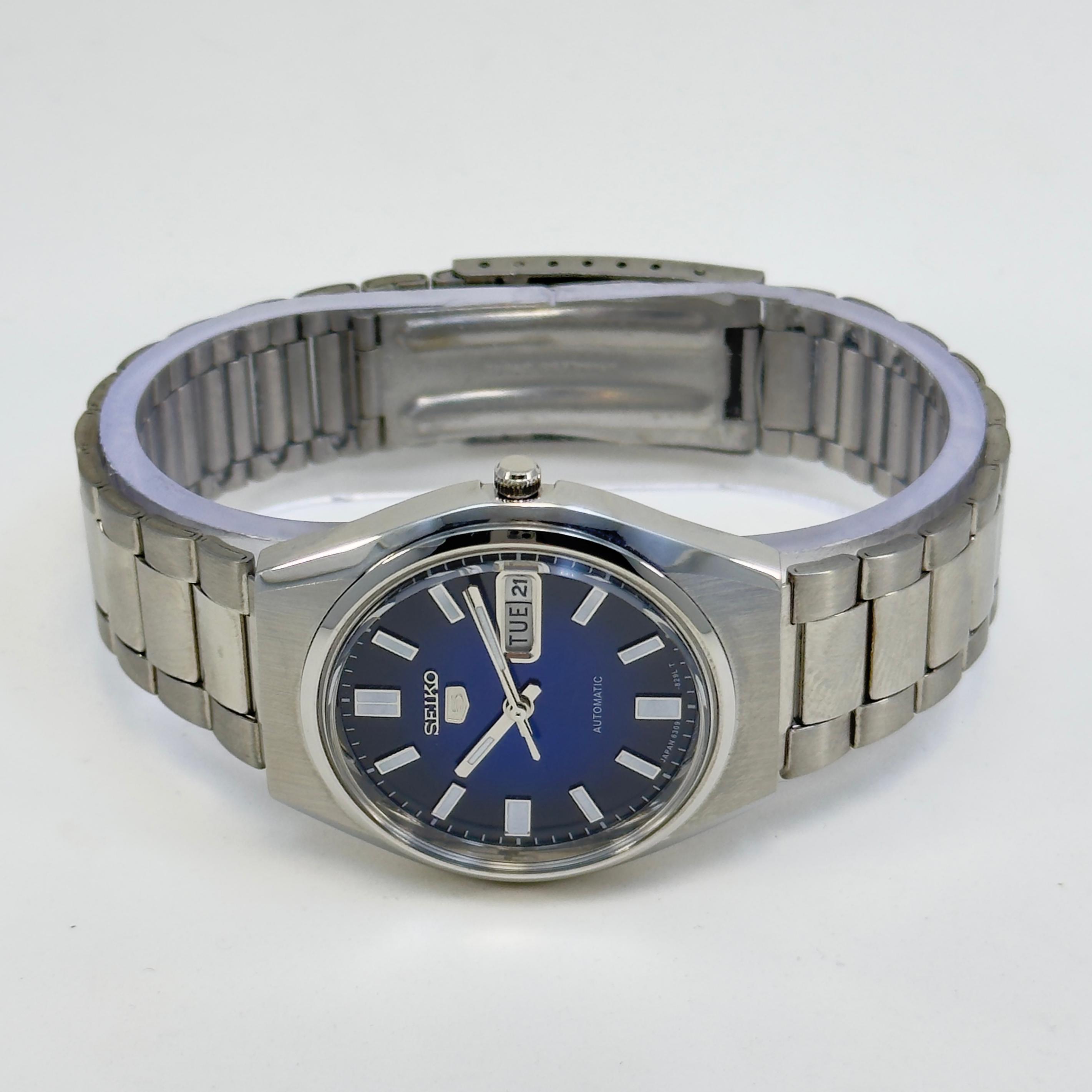 Seiko 5 Automatic – Blue Dial Vintage Style Day-Date Men’s Watch