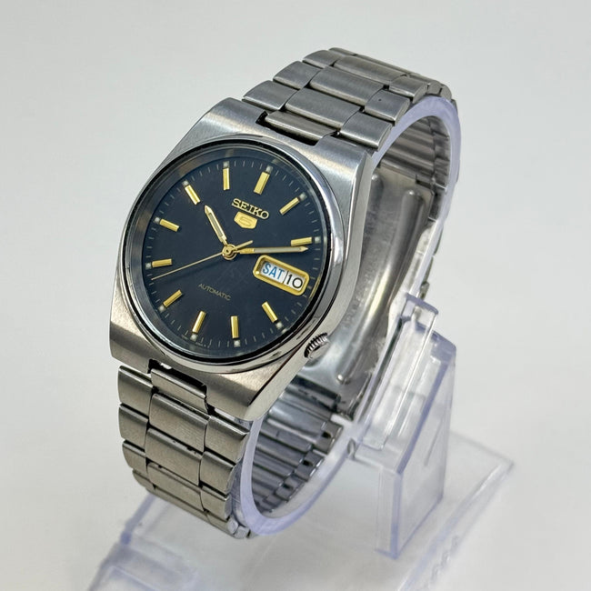 Seiko 5 Automatic Men's Watch Black Dial Vintage Style 36mm Day-Date Japan Hover Image