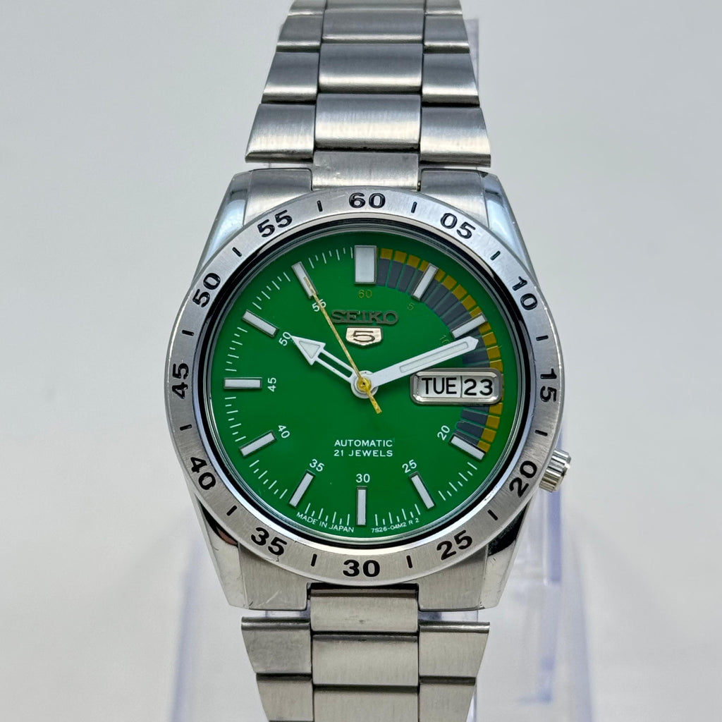 Seiko 5 -  Automatic Watch 21 Jewels  Green Dial Vintage Style Mod