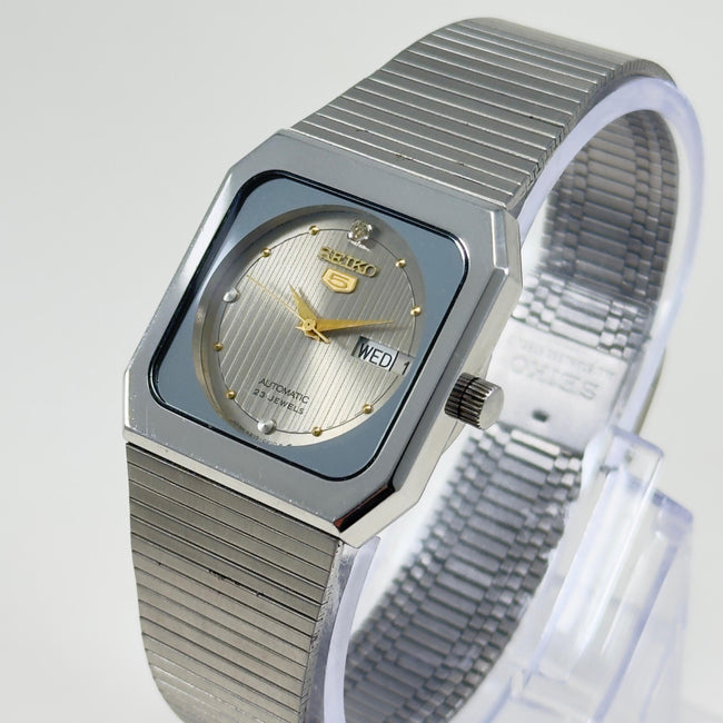 Vintage Seiko 5 - Automatic Women's Watch Square Case Grey Dial Japan Hover Image